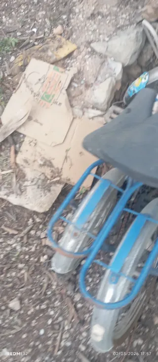 Bicicleta infantil vintage azul BH años 70/80.