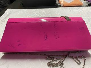 Pochette fucsia con strass