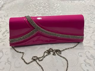 Pochette fucsia con strass