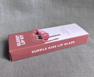 Set de maquillaje Glossy Lip Kit Kylie Cosmetics