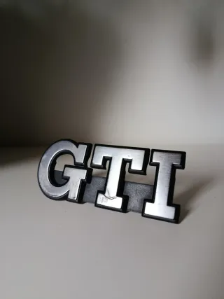 Emblema GTI Golf Mk2 Parrilla