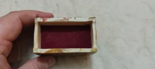 Scatolina persiana in osso di cammello