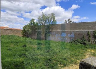 Terreno en venta en Llerena