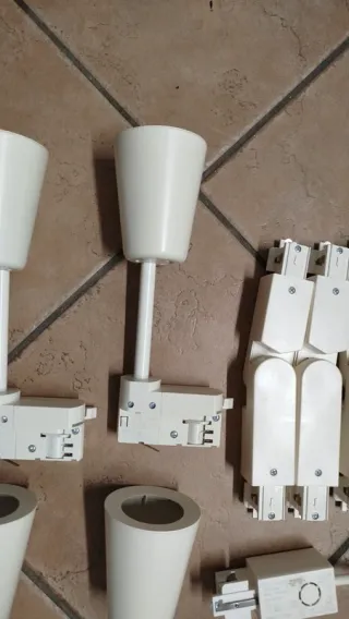 Binario faretti Ikea Skeninge completo