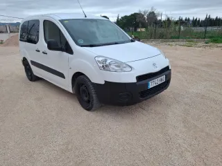 Peugeot Partner 2012