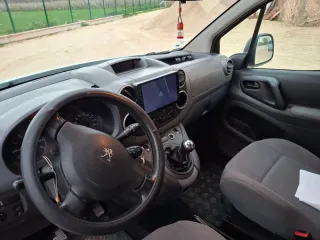 Peugeot Partner 2012