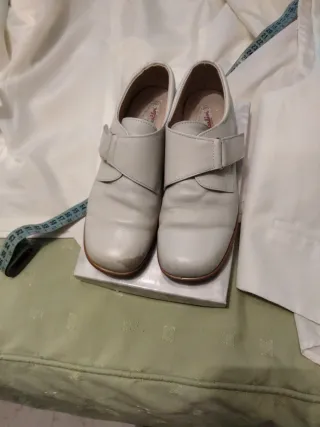 Traje Comunión Niño Blanco y Dorado