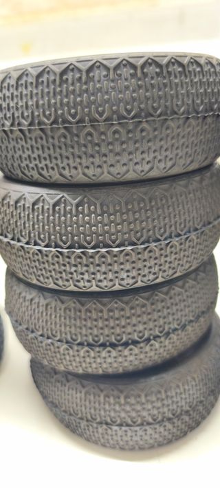 Gomme Buggy 1/8 Nuove  AKA SS