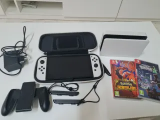 Nintendo Switch OLED Bianca + Giochi
