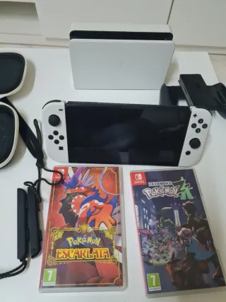 Nintendo Switch OLED Bianca + Giochi