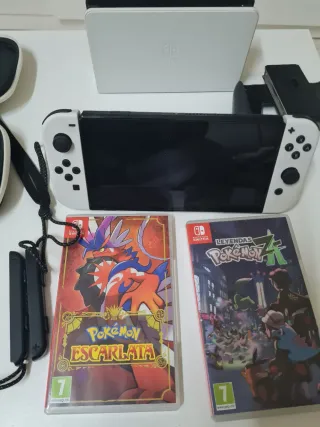Nintendo Switch OLED Bianca + Giochi