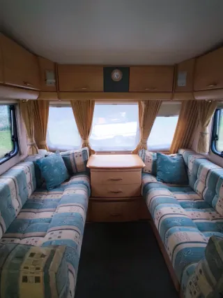 ALQUILER  Caravana Bailey Pageant Monarch Serie 5
