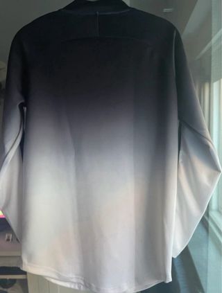 Sudadera SikSilk Degradado Blanco y Negro -Talla M