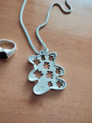 Cadena con colgante oso y anillo Tous