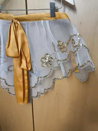 Manteleta Fallera Dorada y Blanca