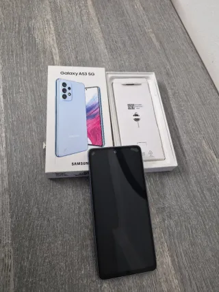 Samsung Galaxy A53 5G Azul + tres fundas