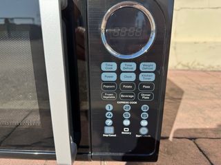 Microondas BLACK+DECKER EM925ACP-P2