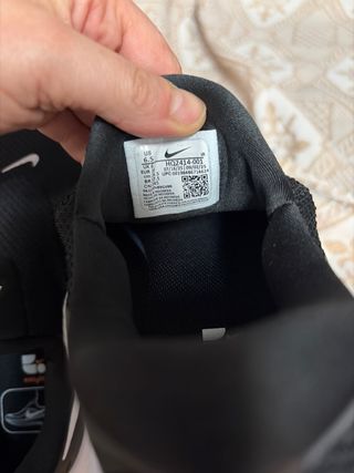 Nike Revolution 8 Easyon Negro/Blanco