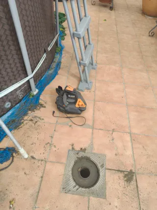 Piscina 4.20m con depuradora y robot