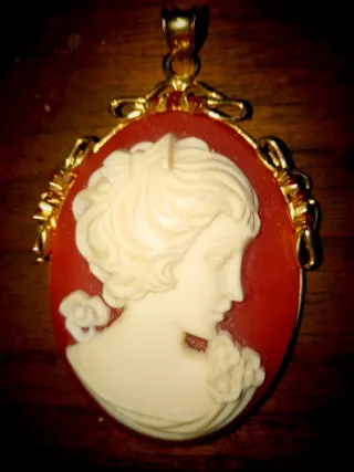 Colgante Camafeo Vintage Mujer  chapado en Oro