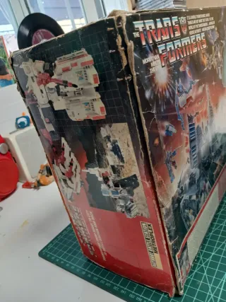 Transformers Autobot Battle Station Metroplex 1987