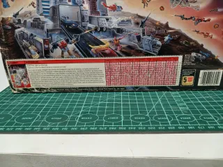 Transformers Autobot Battle Station Metroplex 1987