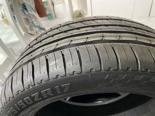 Juego 4 Neumáticos 225/50ZR17 Marca:Roadx/RXMOTION