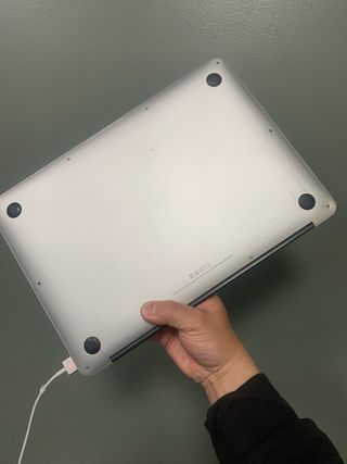 MacBook Air 4GB RAM 120GB Plata