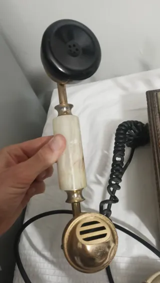 Telefono vintage in onice oro e verde