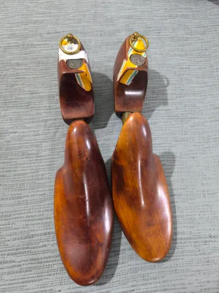 Tendiscarpe vintage legno