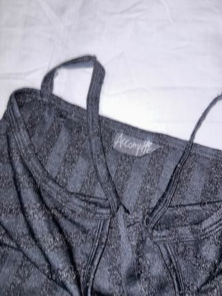 Top negro con tirantes