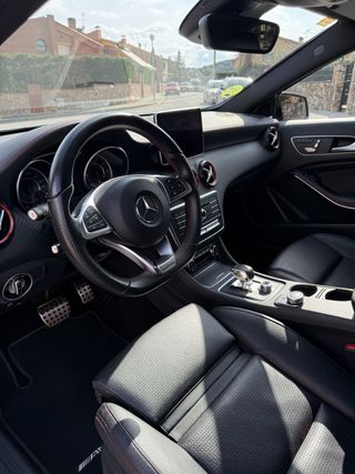 Mercedes-Benz Clase A45 AMG 2016 381cv GARANTIA !