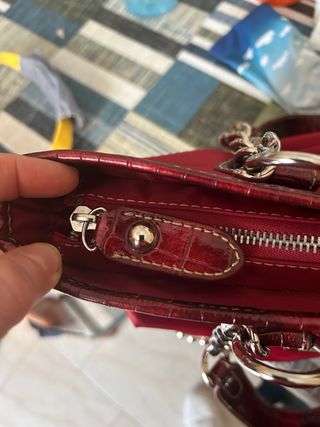 Borsa Rocco Barocco rossa con dettagli coccodrillo