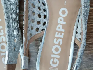 Sandalias Gioseppo Piel Talla 40 Plata como nuevas