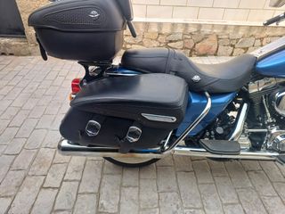 Harley-Davidson Road King Classic Azul