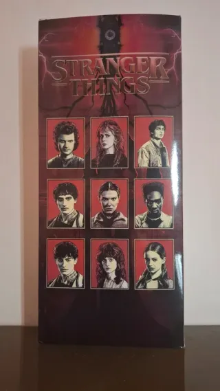 Bambola Stranger Things Dustin Action Figure