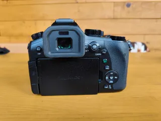 Fotocamera Panasonic Lumix DMC-FZ2000 4K Teleobiettivo