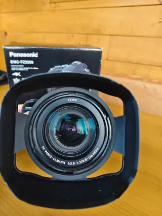 Fotocamera Panasonic Lumix DMC-FZ2000 4K Teleobiettivo