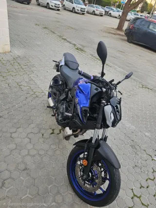 Yamaha MT-07 Negra y Azul