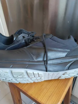 Zapatos de seguridad U-Power negros y grises