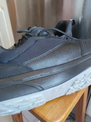 Zapatos de seguridad U-Power negros y grises