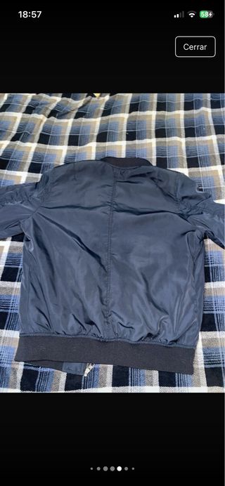 Chaqueta bomber Pull&Bear azul