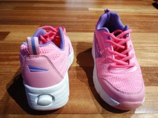 Zapatillas Heelys con ruedas Talla 32 Nuevas