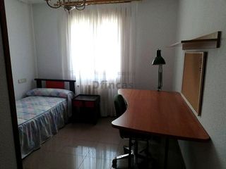 Edificio en venta en Ensanche en Teruel