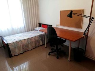 Edificio en venta en Ensanche en Teruel