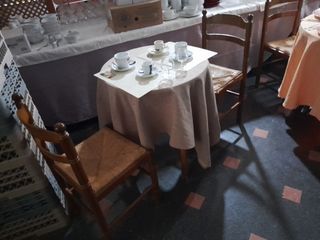 Conjunto Mesa y Sillas Adaluz