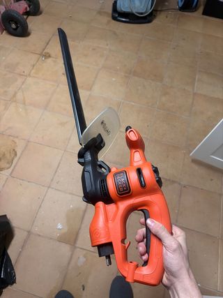 Corta setos eléctrico Black+Decker