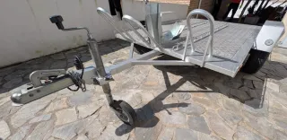 Remolque motos con plataforma