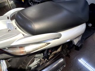 Honda SH 150 Scooter Automática