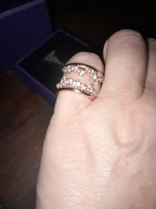 Anillo Swarovski ,talla 52 .Dorado y Plateado